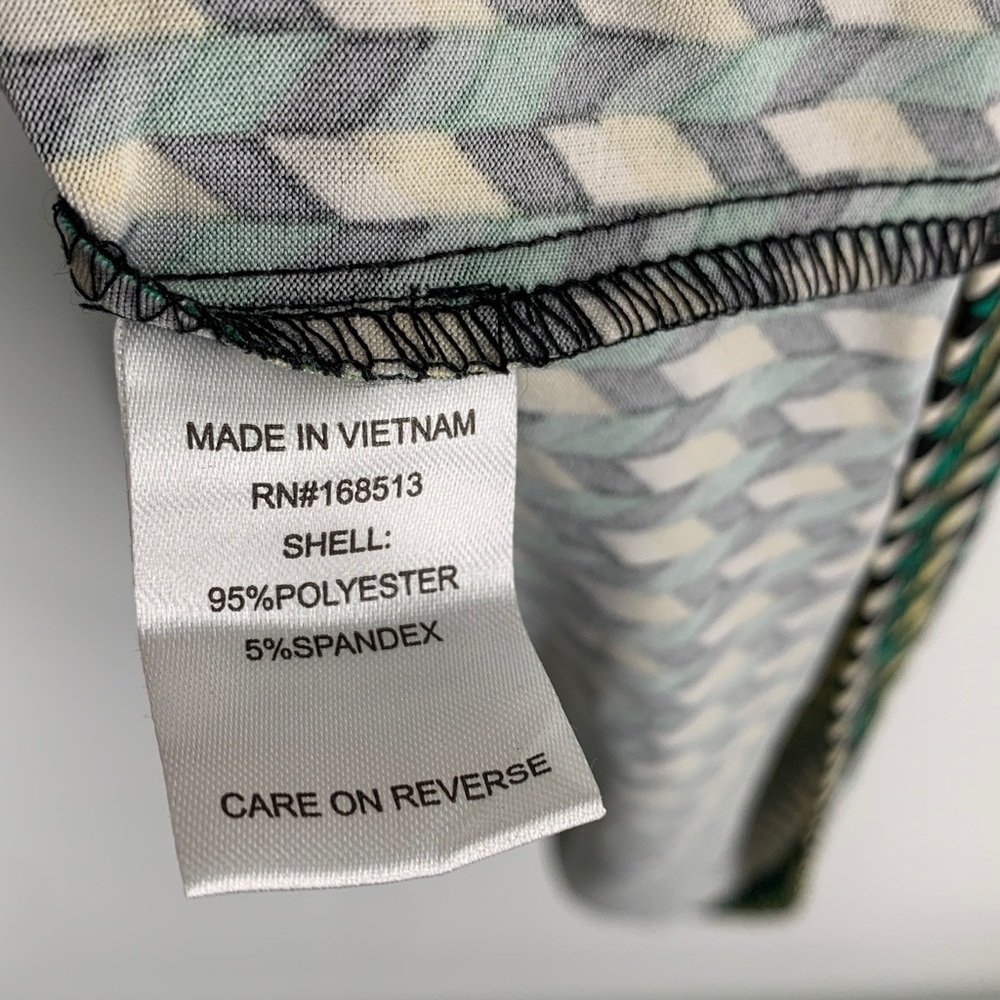 Sz 20W iconic Green and Cream Patterned Wrap Dress used - Picture 14 of 15